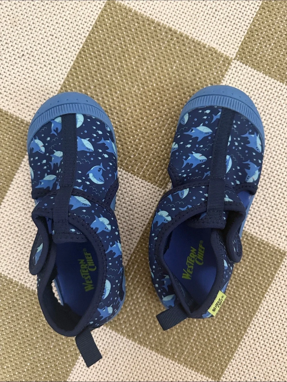 New Little Kids Western Chief Blue Sharks Beachgoer Water‎ Shoes Size 13 C NWOB